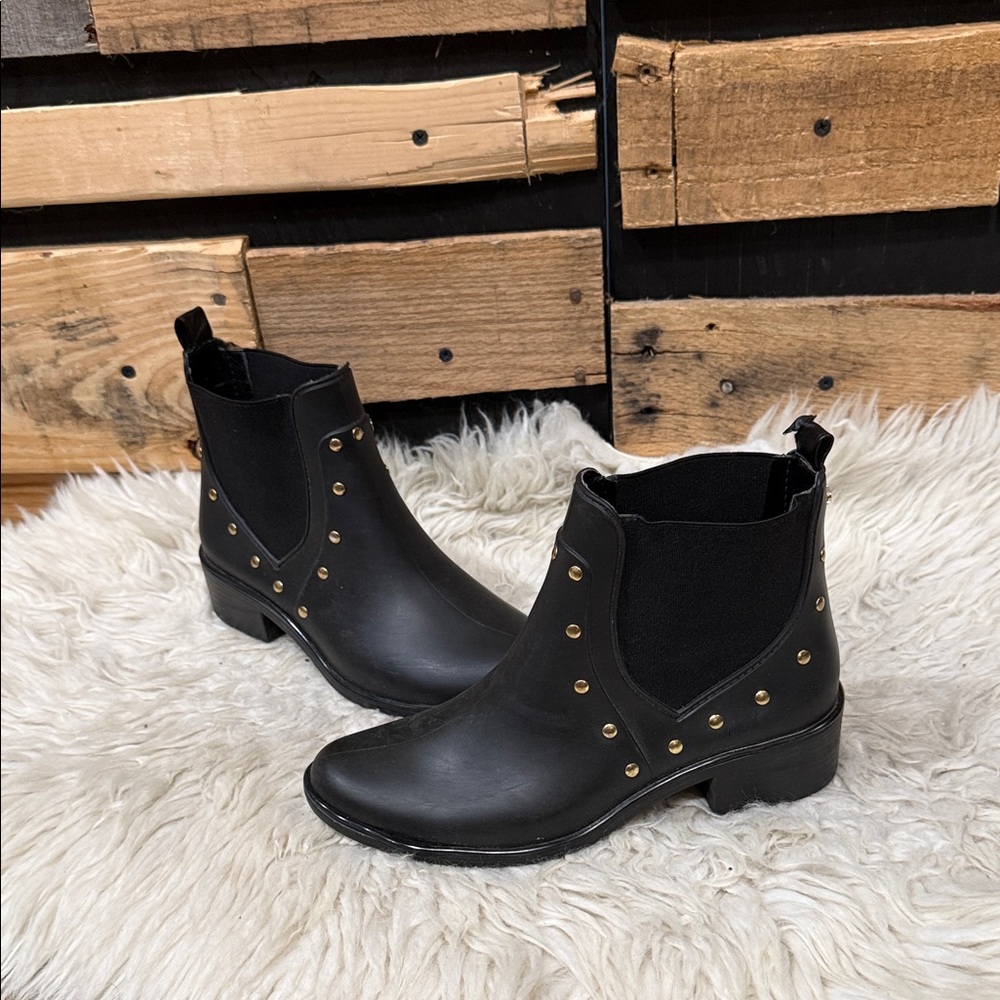 Kate Spade Women's 'Salma' Chelsea Black Studded Rain Boot Size 6/7
